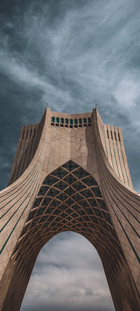 wallpaperscapes's tweet photo. Azadi Square Monument Tehran Wallpaper 4K
#wallpaper4k #iOS26Wallpaper #Tehran #Azaditower #city https://t.co/mjuhT2mmEN