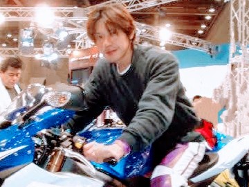 ラック tweet media