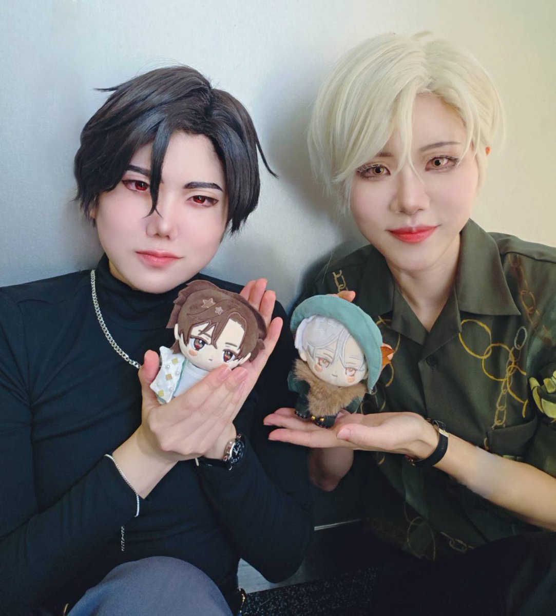 ☕カフェオレ🥛 2ショ詰め
1⃣見つめる
2️⃣おなまえチュロス
3️⃣withスピぬい
※コスプレ