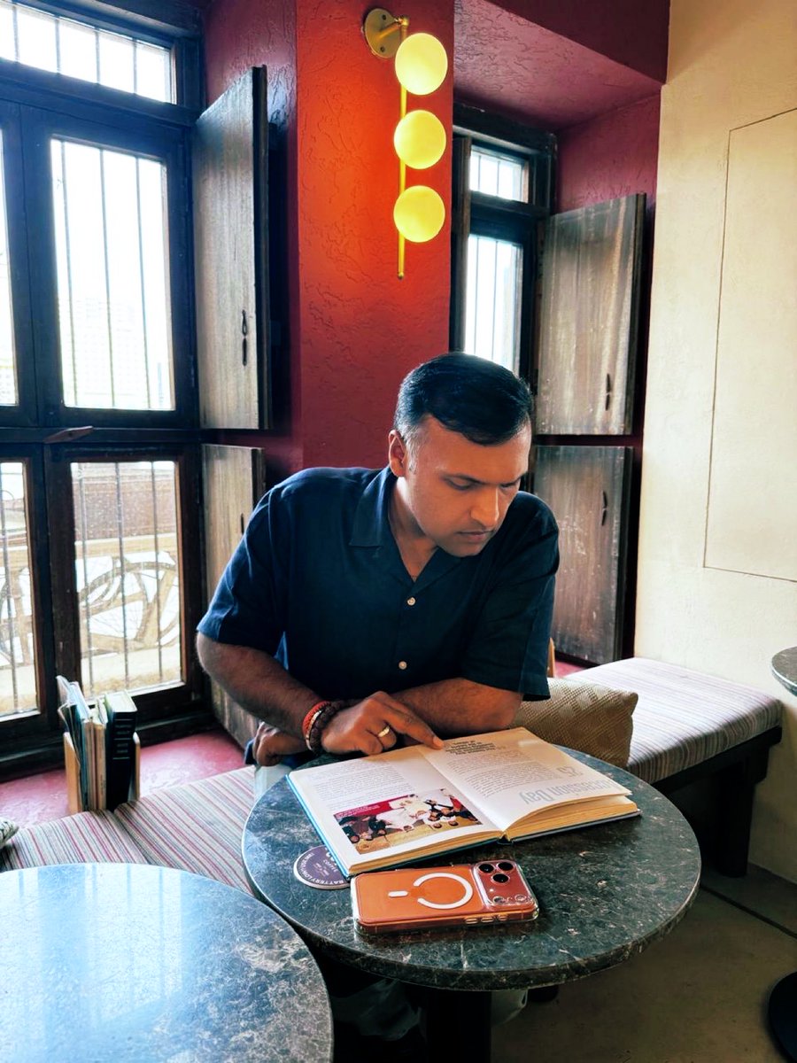 Ambarseriya's tweet image. Good afternoon from #dubai .