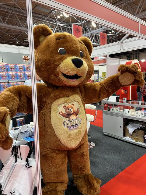 MajorRec1's tweet image. Sully from our Major Talent team had a great day yesterday at the @FoodDrinkExpo 

He met lots of interesting people and found some really exciting new food and drink brands. The future of UK food and drinks is very bright!

#FoodandDrinkExpo #FoodandDrink #Recruitment