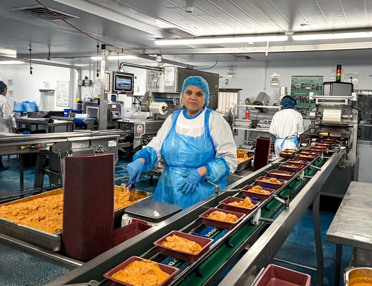 Castell Howell Foods tweet media