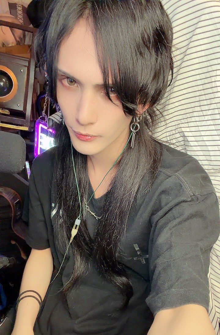 VAMPIRE型 HuMaNoiD 666号機 ♈🦇サブ垢コスプレイヤーで歌い手な人 tweet media