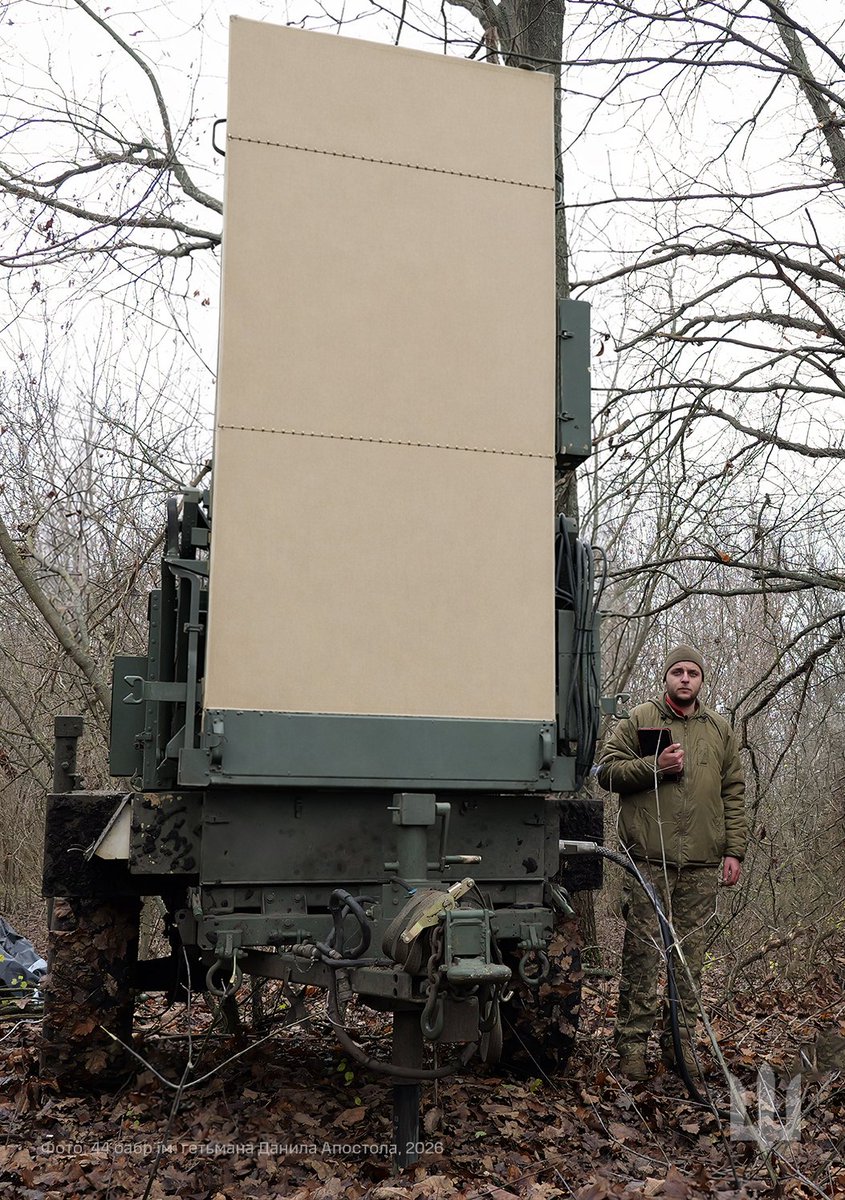 я канєшно не експерт але можна на метра півтора вкопати