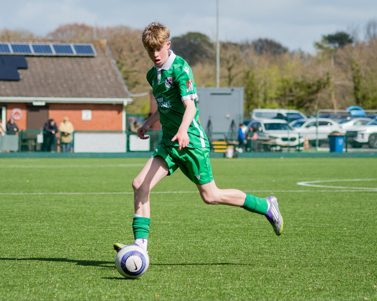 FTLOPhotography's tweet photo. Sunday I was invited down to take photographs for @CharnockJFC U14s and U11s - here are a small selection of the action! 🤝📸

#SportsPhotography #Media #MatchDay https://t.co/lKbknUNm1O