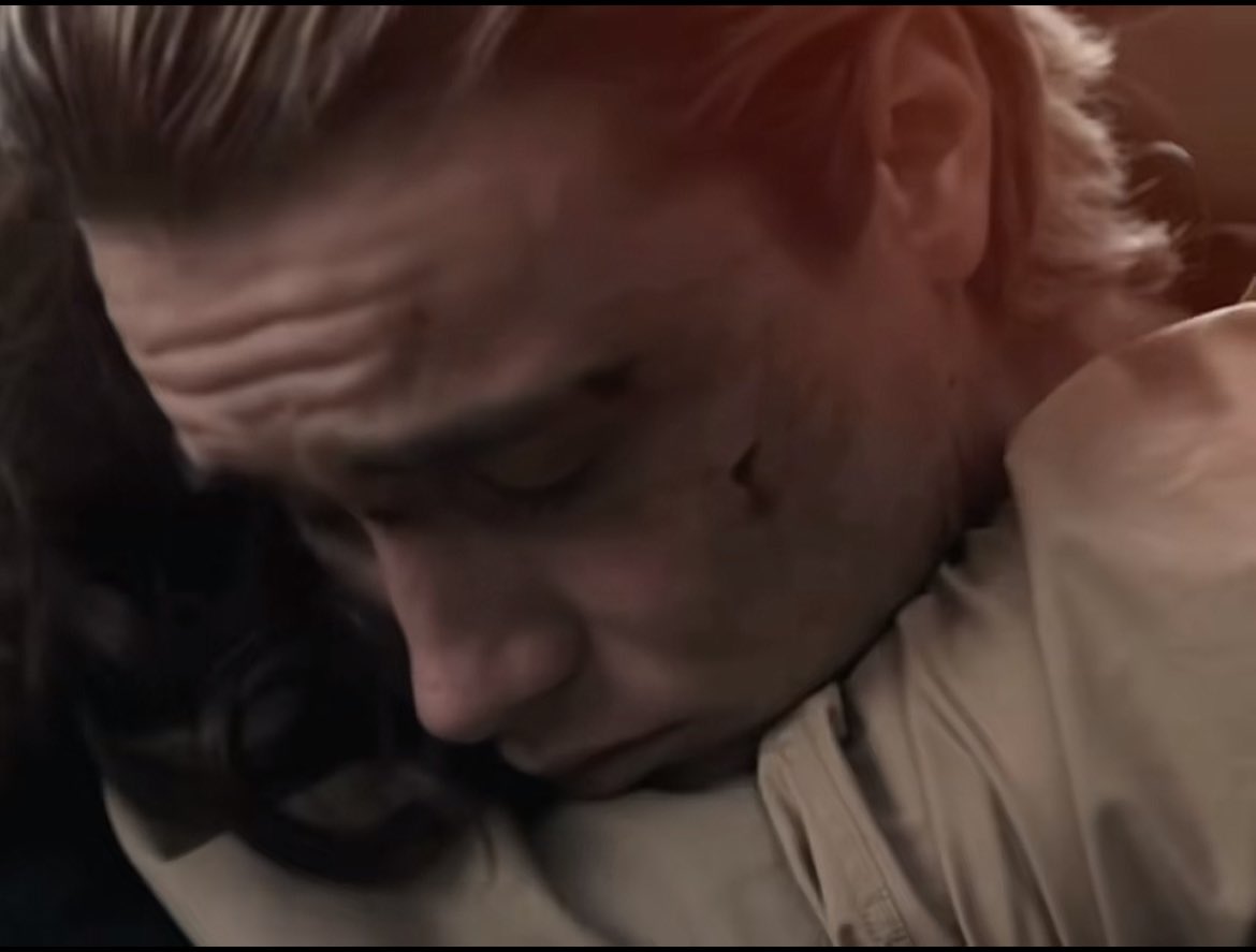 maysileesposter's tweet photo. “i’m so sorry to hear about louella, haymitch” https://t.co/SE4q4emZ7v