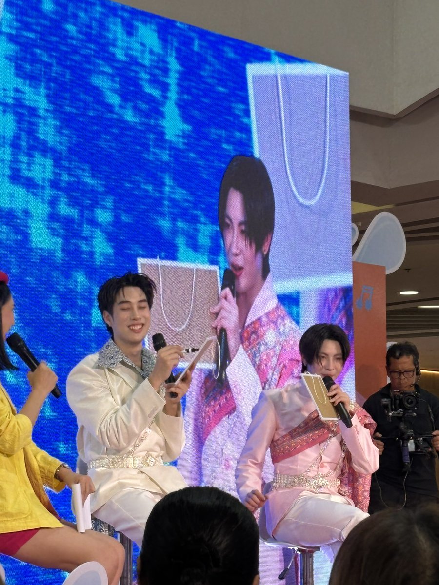 Central Rama 9 tweet media