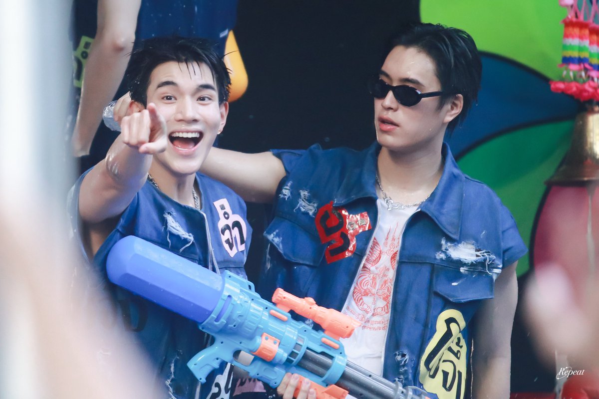 𝐑𝐞𝐩𝐞𝐚𝐭*𖦹ㅡ🍑🦋🌧️ tweet media