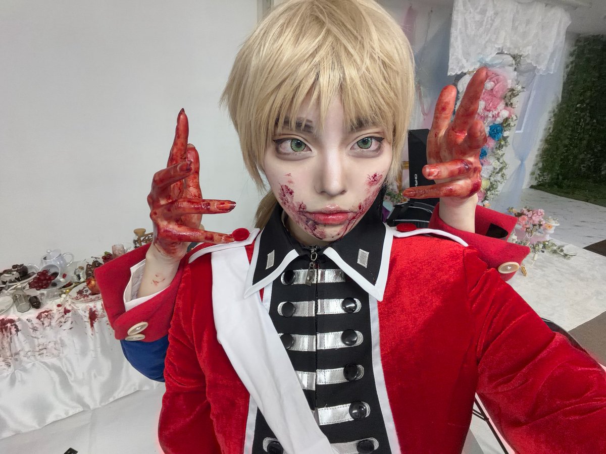 がんばって隠れてるあめくん