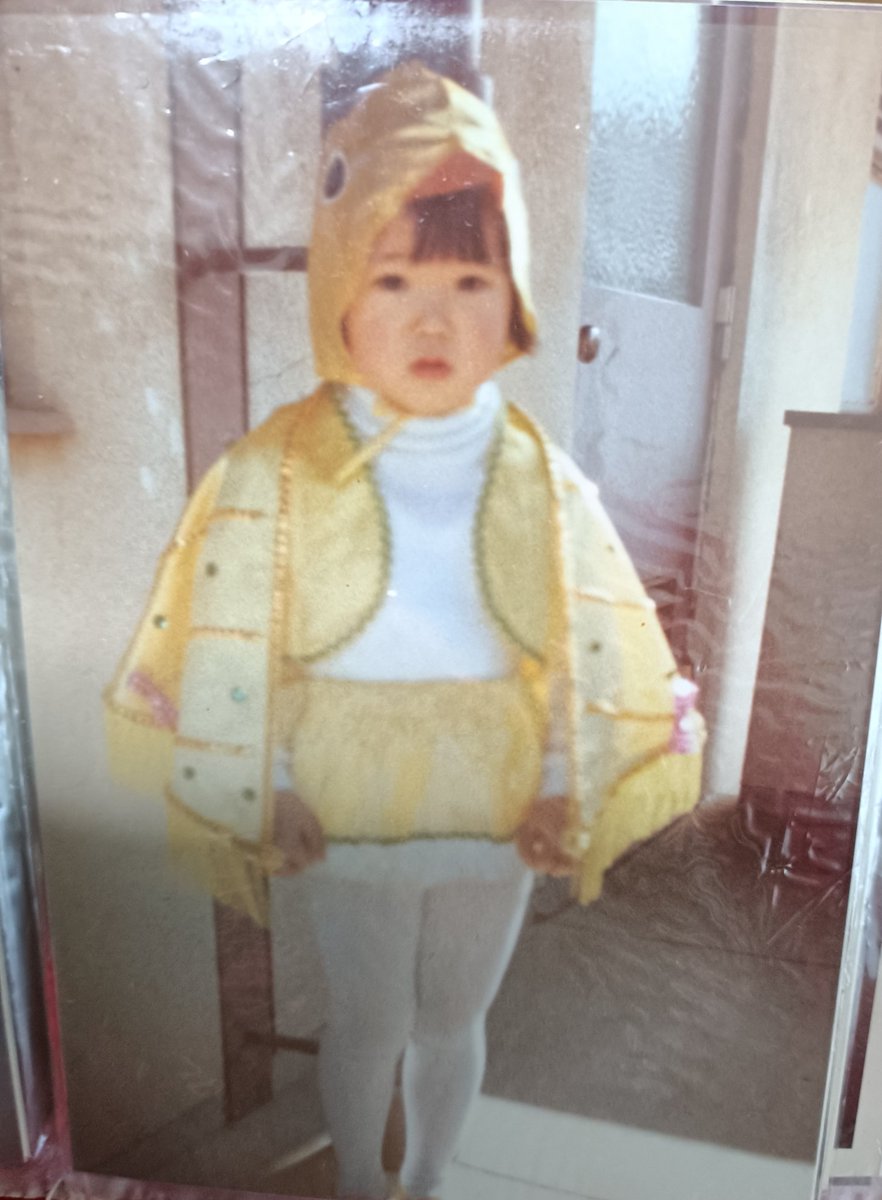 以前、相方に「おじゃる丸のキスケに似てるよね（笑）」って言われて…
えっ？アカネじゃなくて？
って思ったけど…
幼稚園の写真見て。
ほんまや！！！（笑）ってなった。