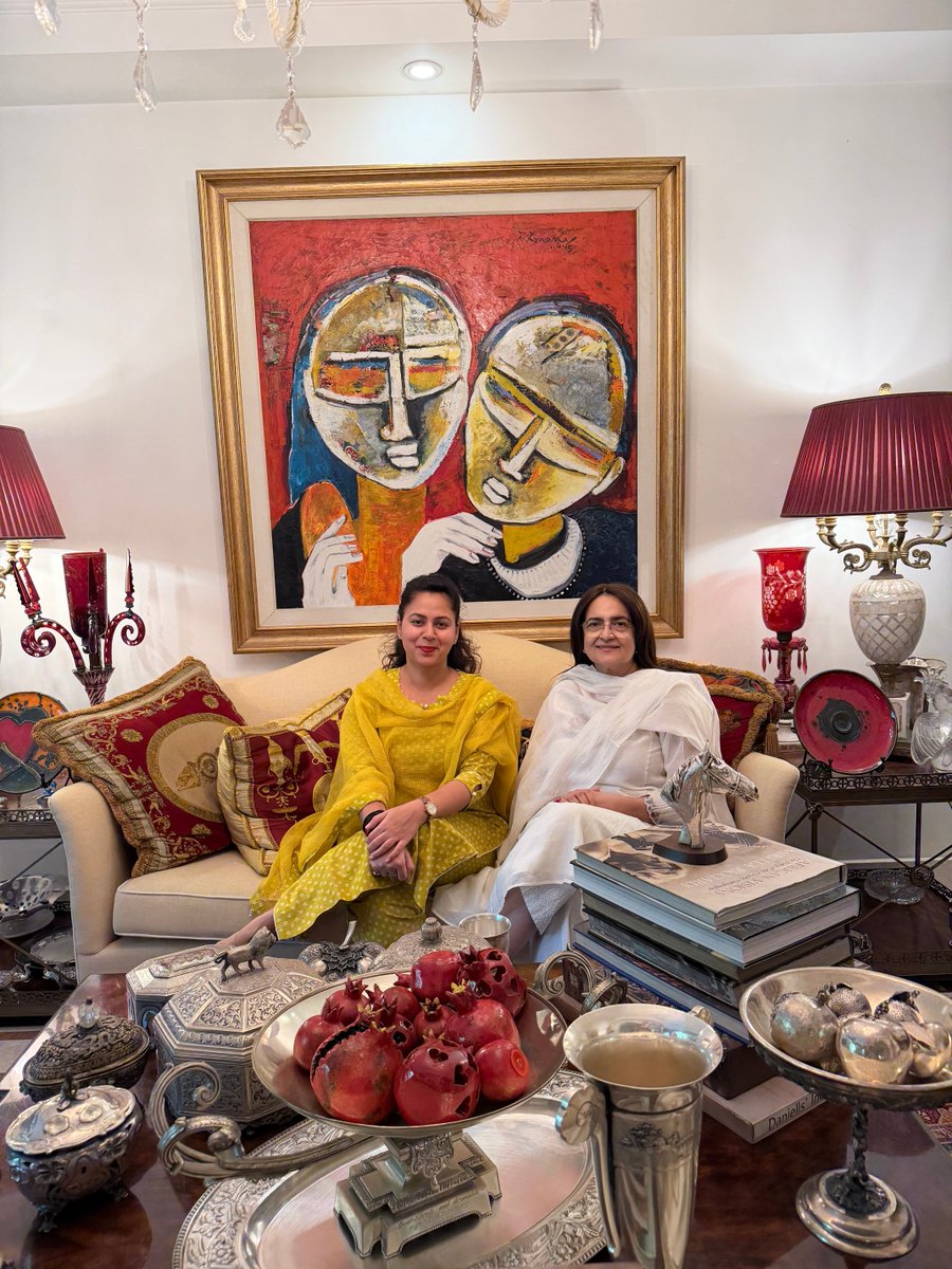 BaggaNeha's tweet image. राज्यसभा सांसद श्रीमती किरण चौधरी जी के साथ मुलाकात का एक यादगार क्षण।

उनका अनुभव, नेतृत्व और जनसेवा के प्रति समर्पण हमेशा प्रेरणा देता है। 

#NehaBagga #MadhyaPradesh #Bharat