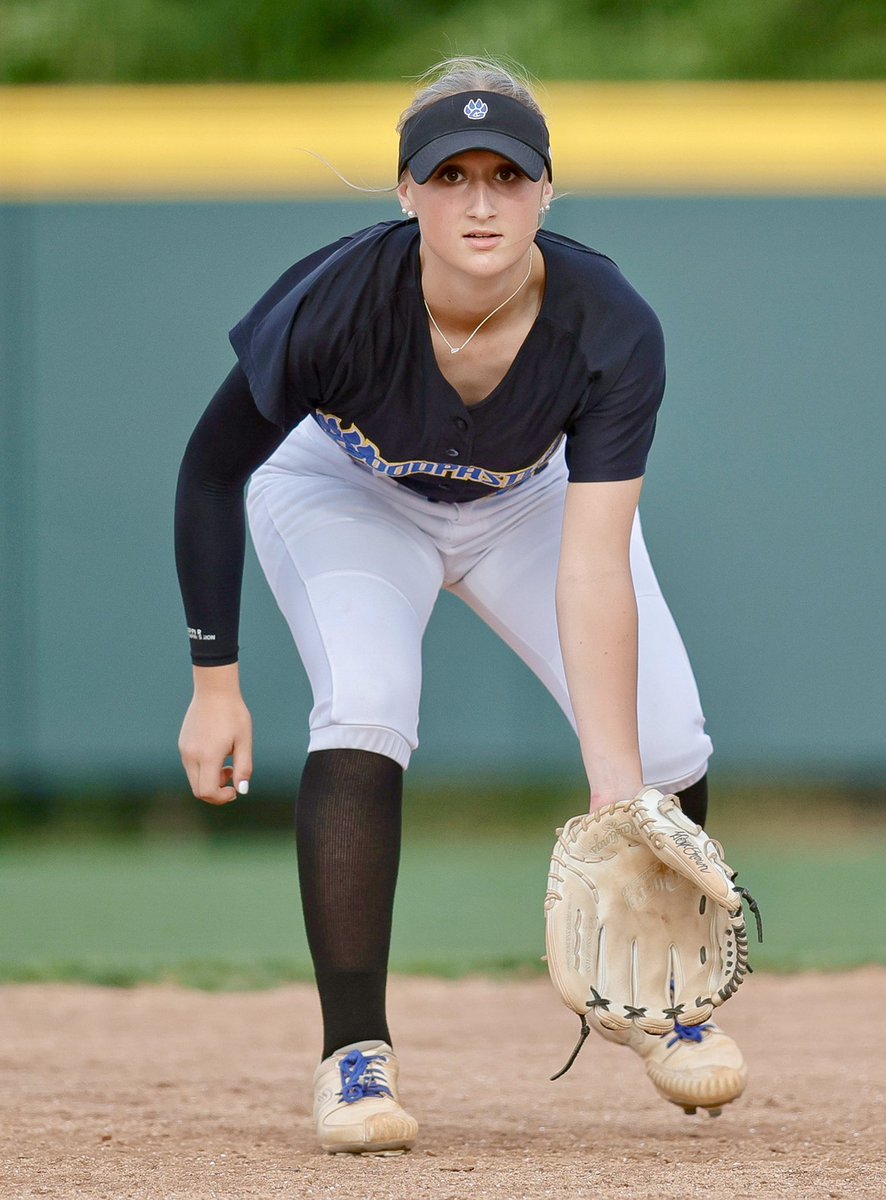 CejrPhotography's tweet image. MAXPREPS PHOTO GALLERY ALERT!
@GoodpastureSB vs @EzellHardingSB 

Check out and purchase your favorite images from last night’s game here!  @GCSsportstweets @GCS_Cougars @EzellHarding #cejrphotography #highschoolsoftball #actionshots #maxpreps 

maxpreps.com/photography/ga…