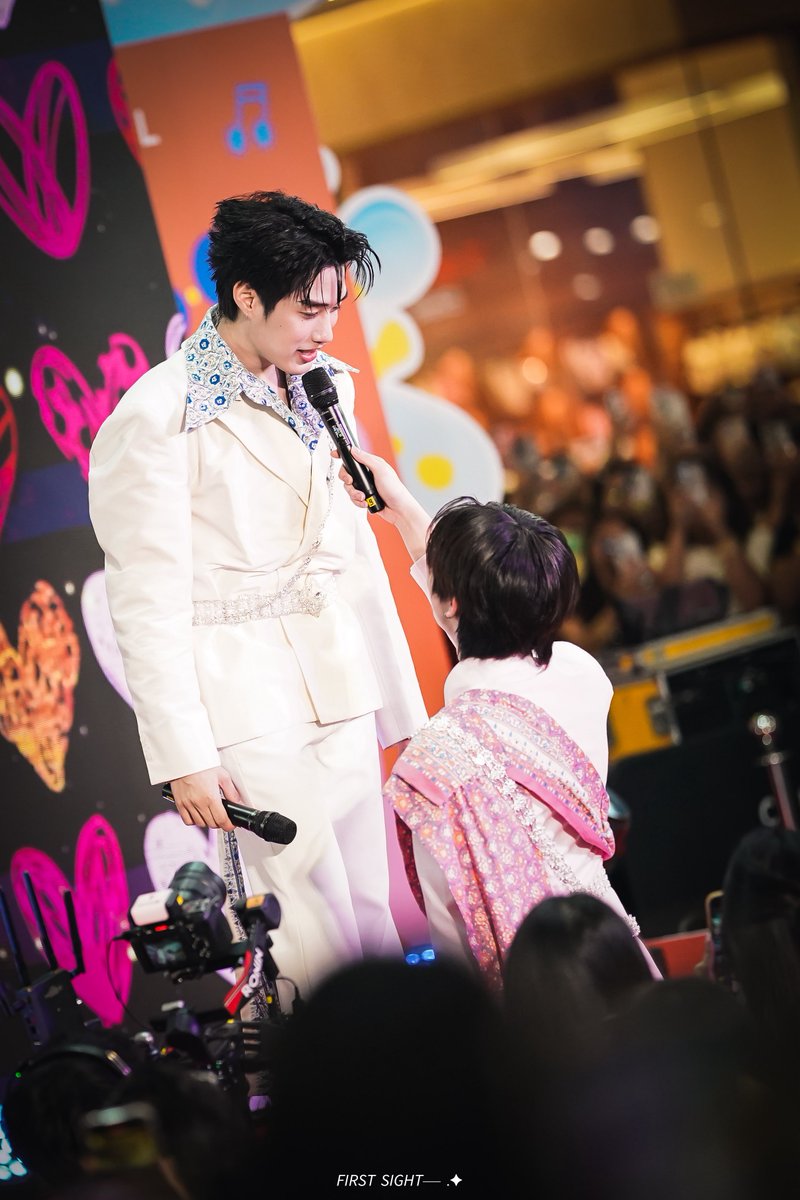 firstsight_2000's tweet image. ฮรือ😭😭😭😭😭😭

TFO SONGKRAN AT CENTRAL RM9
#CentralRama9xTleFirstone