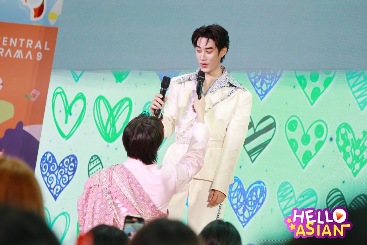 Hello Asian tweet media