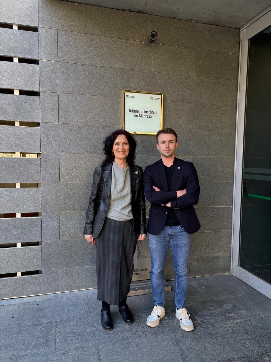 Avui hem tingut judici pels fets del Sant Jordi 2025, assenyalaments, intimidacions i violència verbal contra militants i simpatitzants d’<a href="/CatalunyaAC/">Aliança Catalana</a>. 
L’extrema esquerra actua com a braç executor d’un sistema que vol silenciar qualsevol dissidència. No ens faran callar. Ni