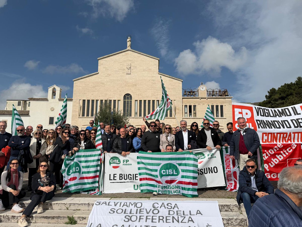 CISLFoggia's tweet image. Sit-in Casa Sollievo della Sofferenza San Giovanni Rotondo - @CostantinoCisl “Solidali con la #Cisl #FP Foggia a tutela dei #diritti, della #dignità e del #lavoro encomiabile di tanti operatori della #sanità che offrono una #missione quotidiana nell’ospedale voluto da San Pio”