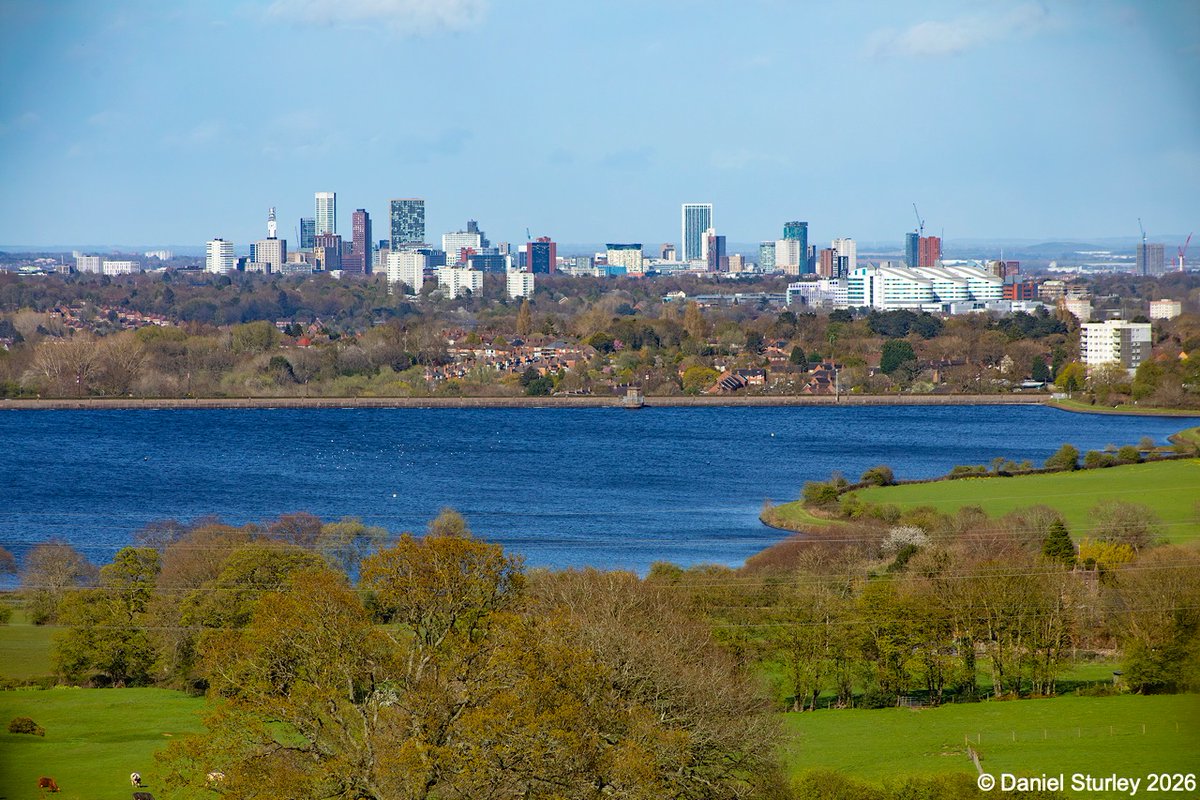 Daniel_Sturley's tweet image. #Birmingham UK, the #city #skyline from Egg Hill near Frankley recently 😎 
#BirminghamWeAre #MuddleEarth 
#FullColourNoFear 
#Architecture #Photography