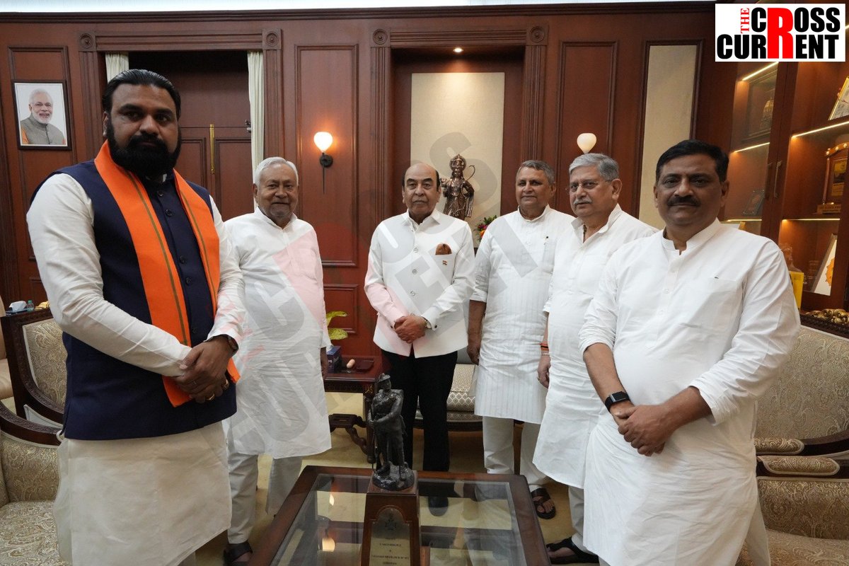 TheCrosscurrent.in tweet media