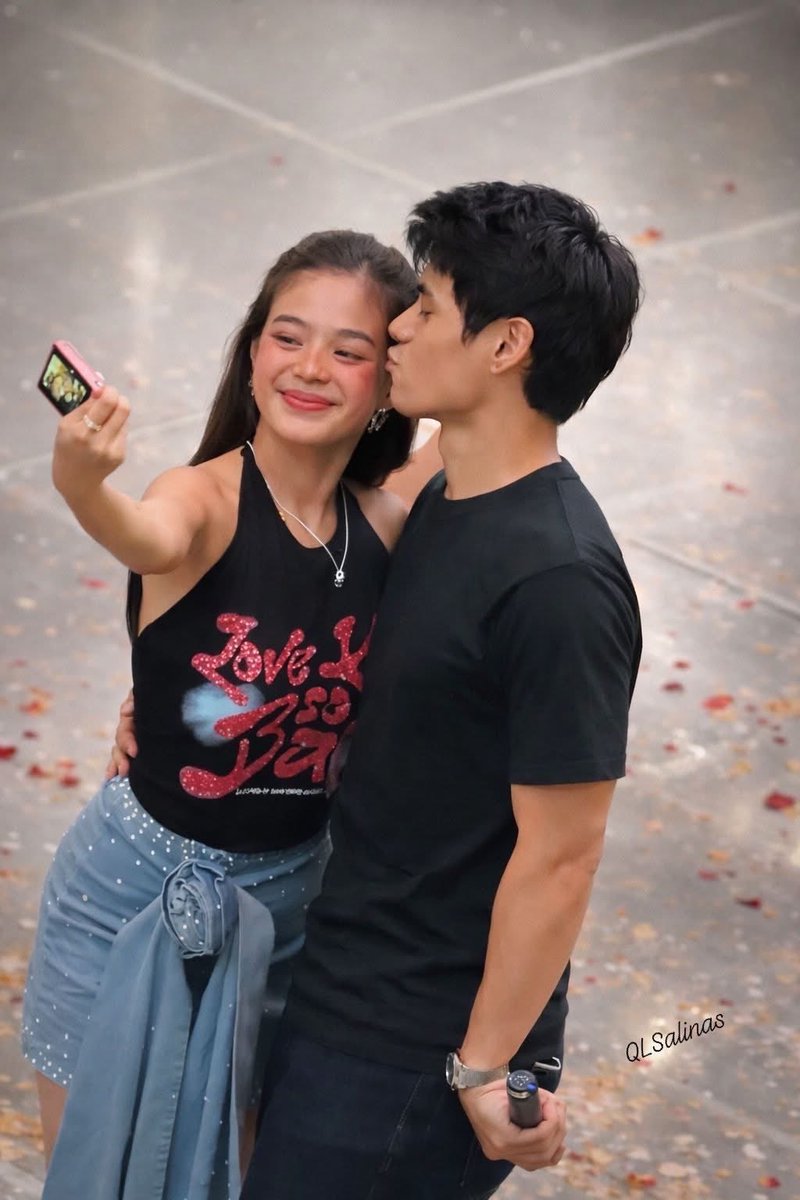 faevyraa's tweet image. fave picture ko talaga to ng dasbeya

DUSTBIA NGITI MV LEADS
#TheJuansNgitiMV
#TheJuansxDustBia