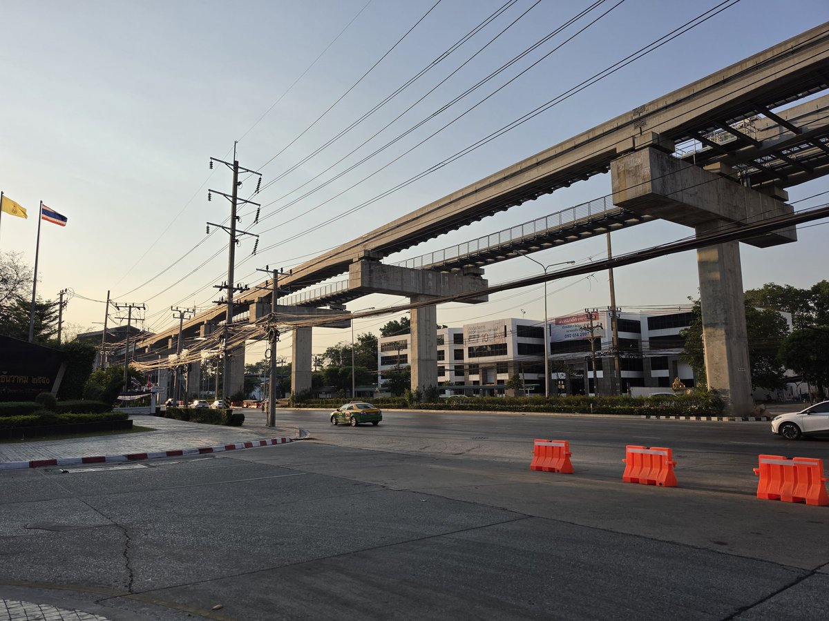 แจ้งวัฒนะเงียบมาก 
ได้กรุงเทพที่ควรจะเป็นกลับมาอีกครั้งค่ะ