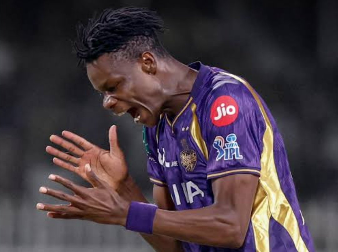 🚨“I PLAYED PSL JUST FOR TIMEPASS” – PLAYING IPL IS MY DREAM 🚨

Question: You were banned from PSL for 2 years. Do you regret it?

Blessing Muzarabani :- “To be honest, I don’t even remember that PSL ban. I only played PSL during a break, just for timepass. My complete focus is