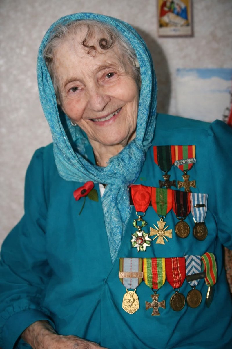She was a 35-year-old beauty salon owner in Brest, France, when the Nazis marched into her city.
She had no military training. No government backing. No weapon.
What she had was a decision.
The morning after German soldiers arrived, Andrée Peel began hiding fleeing French