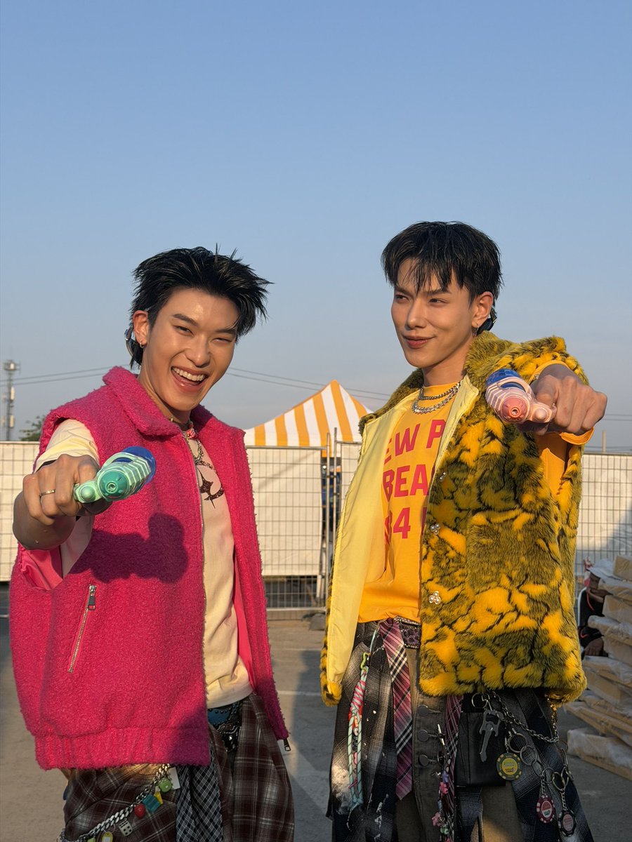 OPEN LABEL tweet media