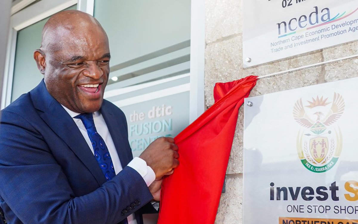 investsa_nc's tweet photo. OFFICIALLY LAUNCHED! 

The Premier of the Northern Cape, Dr Zamani Saul, officially launched the InvestSA One Stop Shop facility at the Northern Cape Economic Development Agency, marking a significant milestone in strengthening the province’s investment facilitation ecosystem. https://t.co/PlthqDinRb