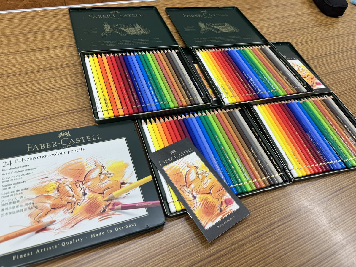 本日学校でした❣️キラキラ🤩した新入生との一期一会してきました。
これから3年間よろしくお願いします。
そして、渾身の読み切り印刷して並ぶと圧巻。みんな頑張った！

そして、松本アニコスフェス様よりご厚意で色鉛筆を寄贈していだだきました❣️<a href="/anicosfes/">松本アニコスFes【公式】</a>