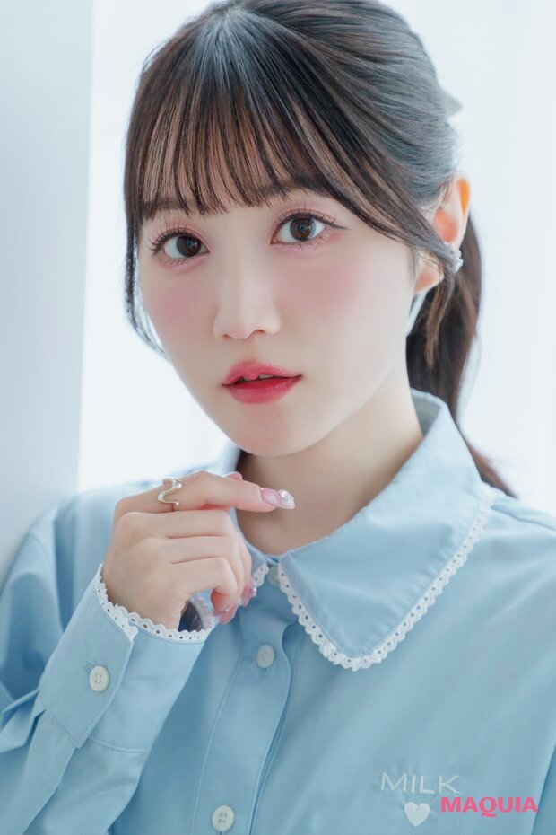 maquia_magazine's tweet image. #小倉唯 さん「メイクで私の人生は変わりました」💫

連載「#ゆいびゅーてぃ」では、これまで積み重ねてきたセルフメイクの遍歴をクローズアップ！試行錯誤を重ねた10代、迷いながらもアップデートを続けた20代、そして今——そのリアルな変遷を、思い出のエピソードとともにお届け🫧

🔗記事はこちら