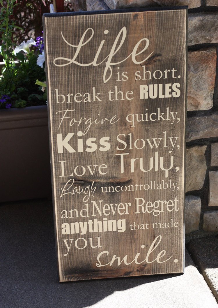 Good morning Friends!     Hope you have an amazing day!                                                                                                              

Never regret anything that makes you smile....