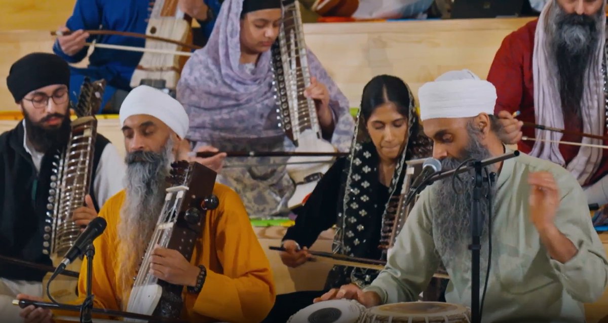 Screenhouse_TV's tweet photo. Today is Vaisakhi, and in our film on @BBCTheOneShow tonight DJ Harpz Kaur @harpreetUK is in Coventry, meeting families reviving traditional sikh musical instruments like the Sarangi, Taus and Dilruba that nearly went extinct, and rehearsing their music for the festival. https://t.co/iR5EkMPNnN