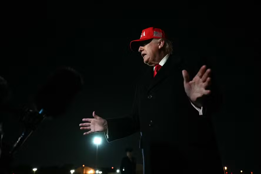 Comportamento errático e falas extremistas de Trump reacendem debate sobre saúde mental

Após ameaças ao Irã e ataques ao Papa, aliados e críticos questionam equilíbrio do presidente tinyurl.com/22vu4xj5