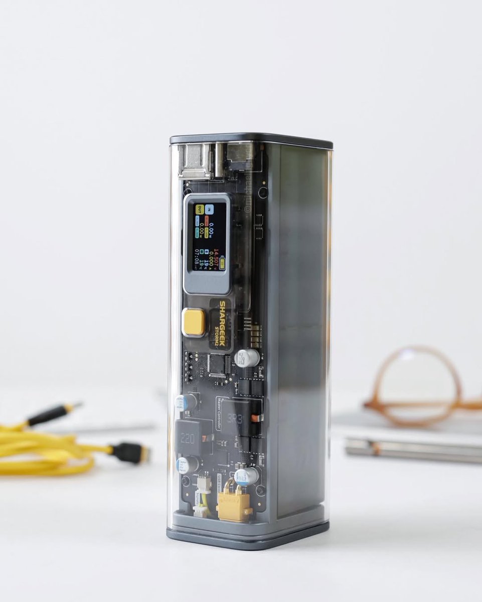 sharge_official's tweet image. Who's been waiting? 👀

Shargeek 100 is back in stock.

25,600mAh, 100W triple fast charge, smart display, adjustable DC up to 75W, and airline-safe.

500 units. Limited Time.

🔗35% off NOW: sharge.com/products/storm2

Credit: macmikephotography

#sharge #powerbank #tech #iphone