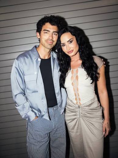 💛 Tiffany believes in love tweet media