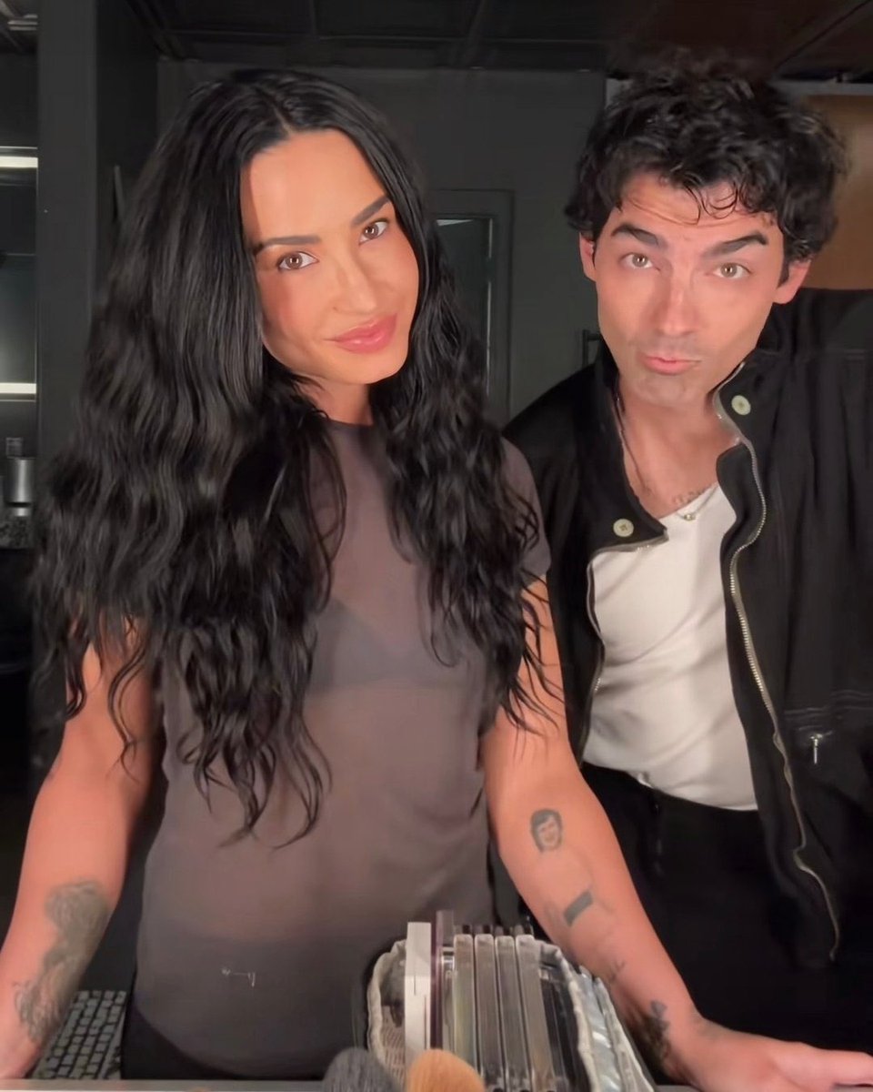 💛 Tiffany believes in love tweet media