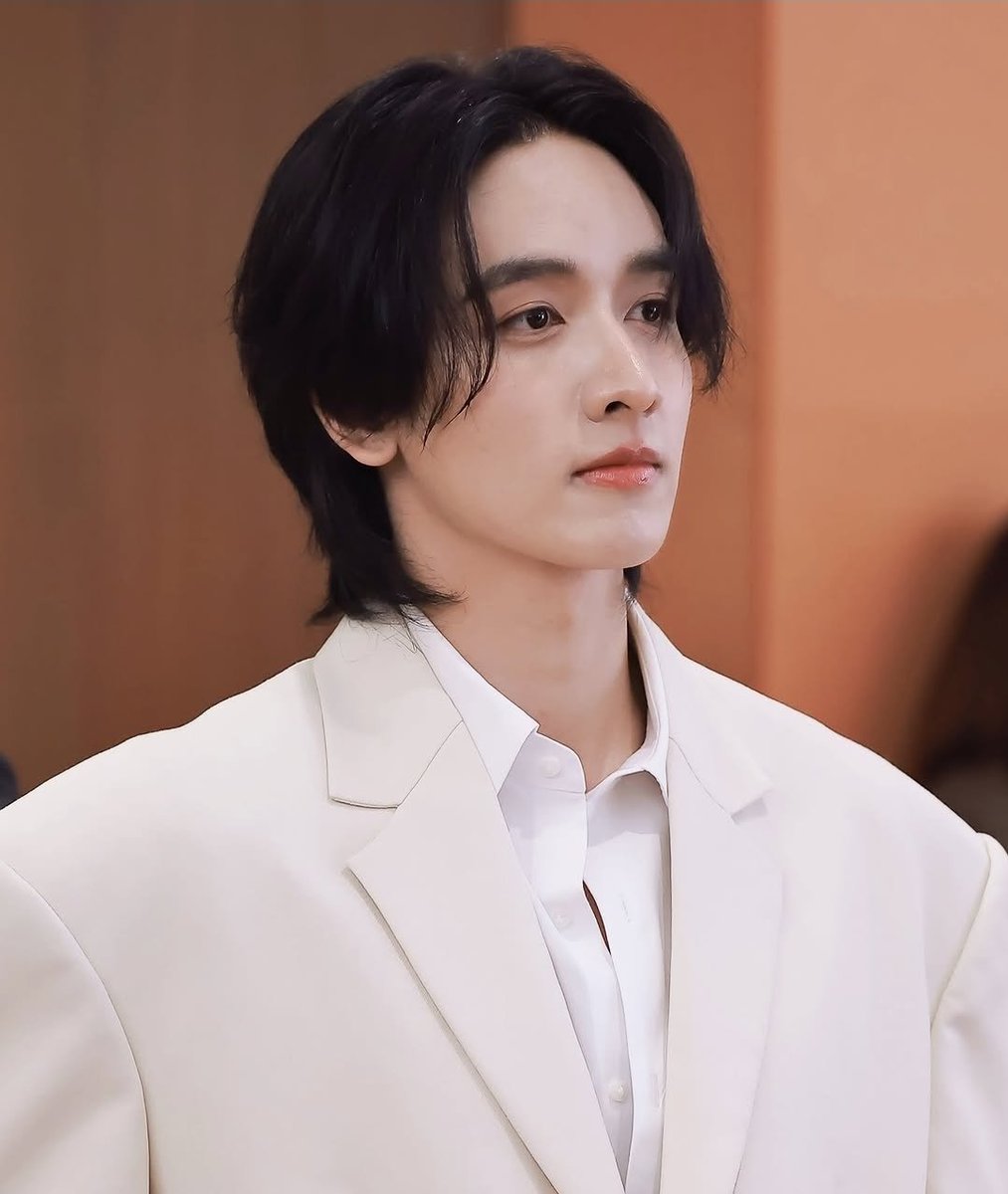 พลจัตวาภัทร ณ หงสา ft.39 tweet media