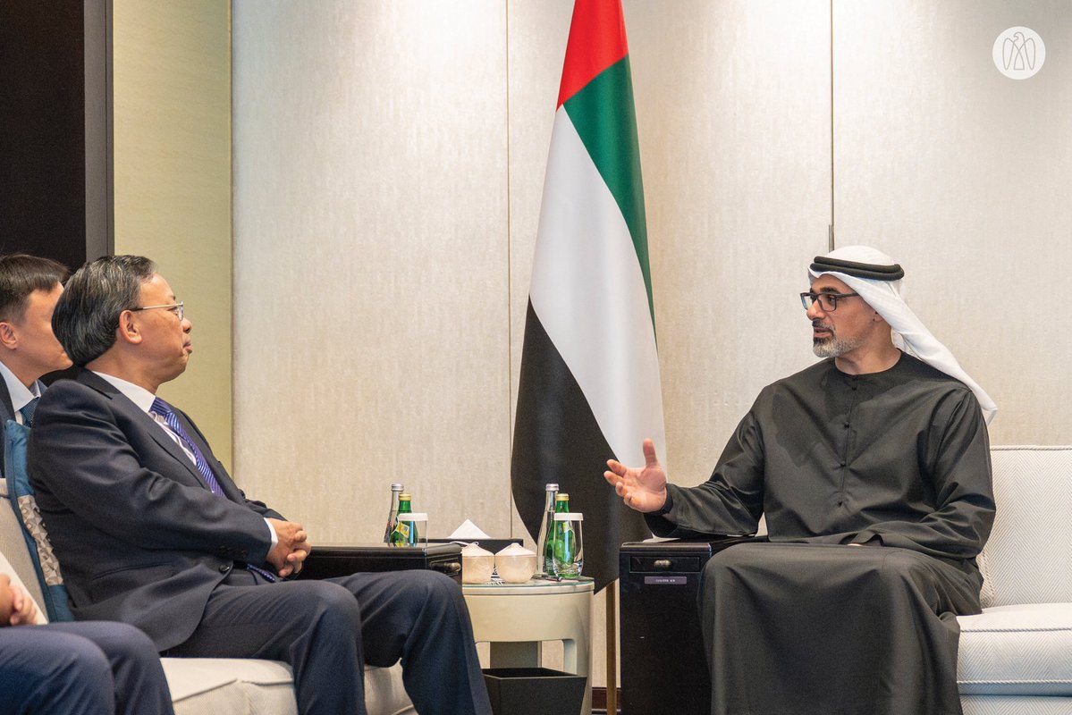 Khaled bin Mohamed bin Zayed, Crown Prince of Abu Dhabi, has met with chairmen of leading Chinese companies, further strengthening the UAE-China comprehensive strategic partnership, and exploring new avenues for advancing economic and development cooperation.