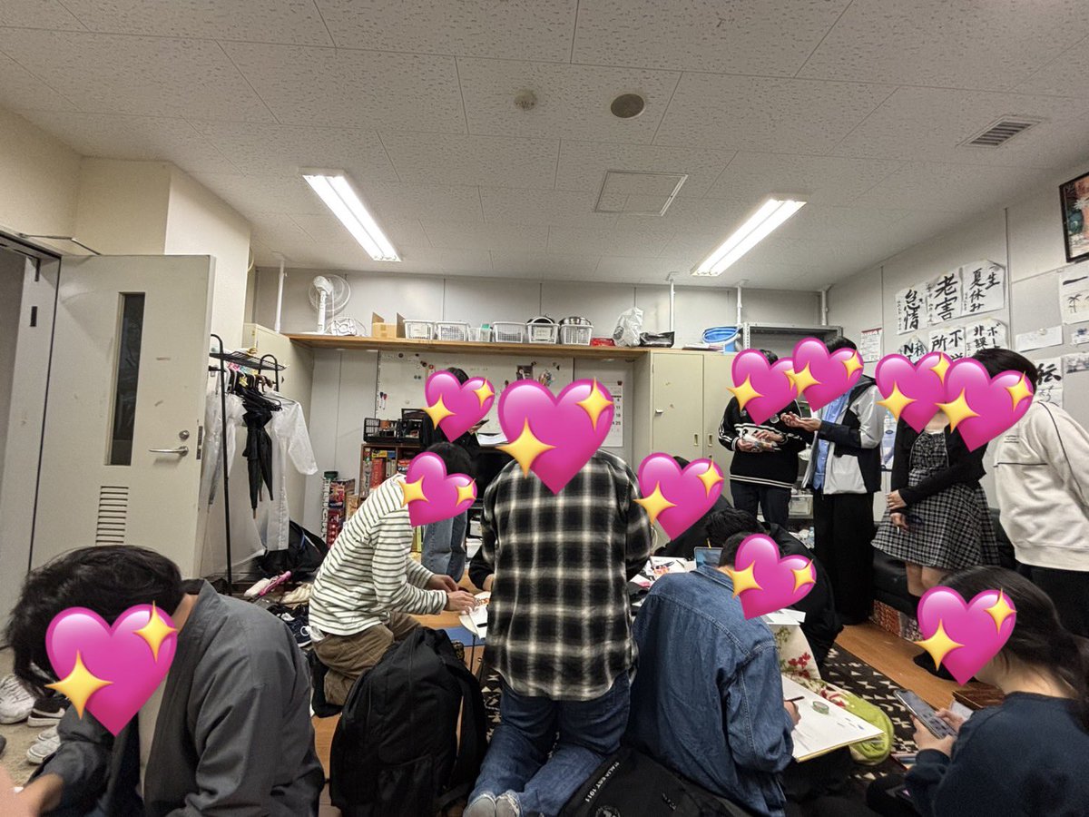 BIBUbot's tweet photo. プラ板制作に来てくださりありがとうございました~‼️
今回は来れなかった方もよかったら来てみてください！！！！ https://t.co/muNlgWoLvq
