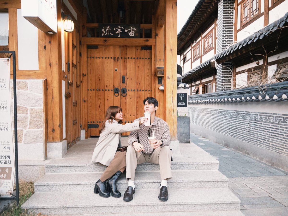 miaaaaaaaaaaxx's tweet image. cuties 🖤

#AshRave