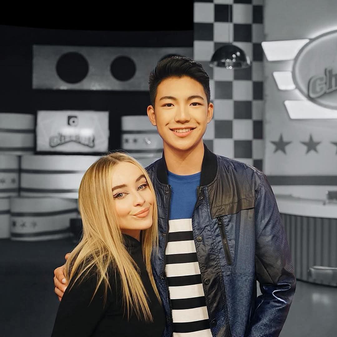 TheDarrenatics2's tweet photo. Speaking of Coachella, here's a major throwback from Darren of his interaction with Sabrina Carpenter, whom he can't wait to see the performance this coming weekend💚

#DARREN @Espanto2001 https://t.co/VrTpFstcEa