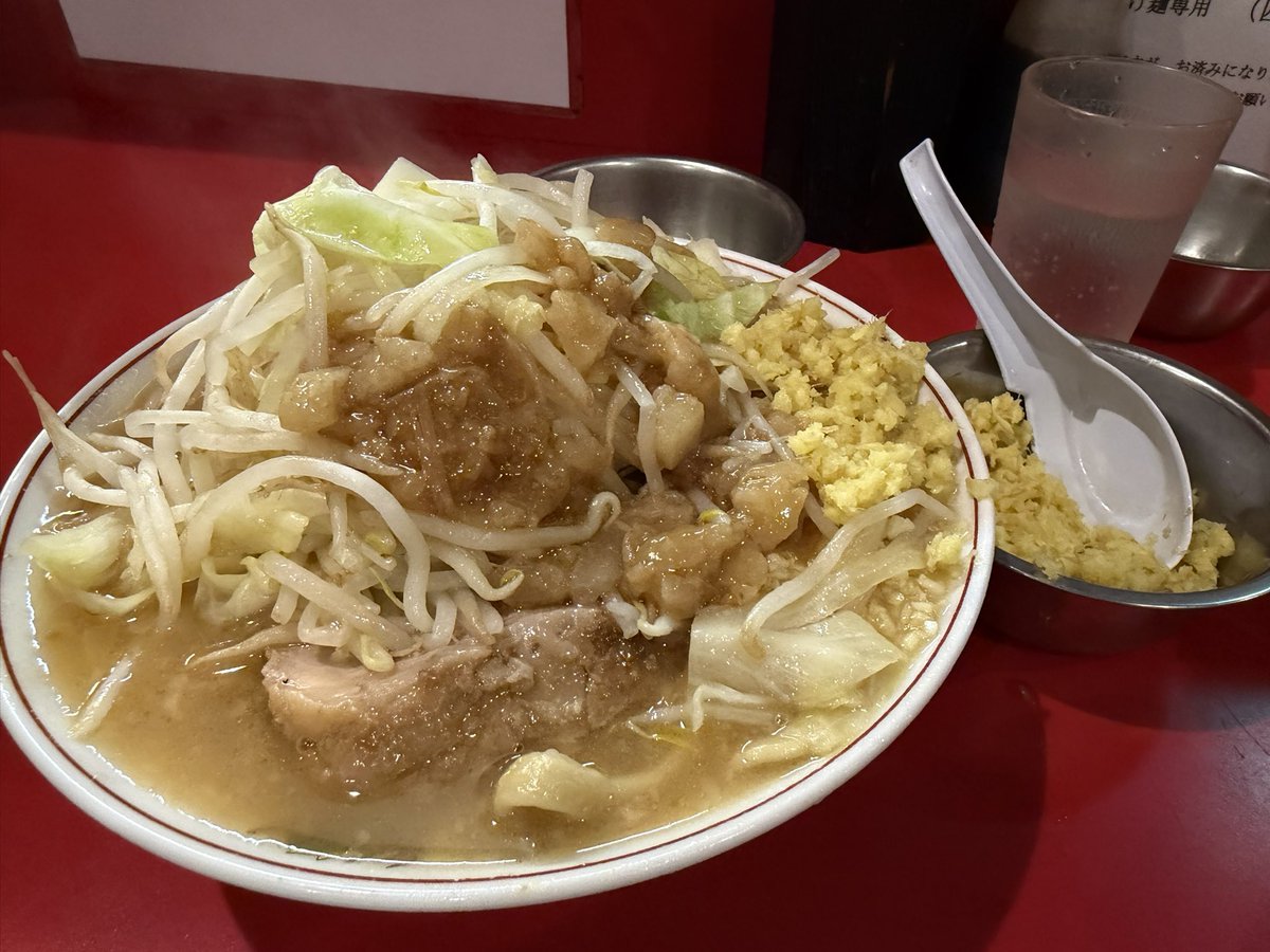 SAPI_tokyo's tweet photo. 久々に英二めちゃくちゃ美味かったー。
あと安い。30人くらい並んでた。 https://t.co/fRC1FO1U2c