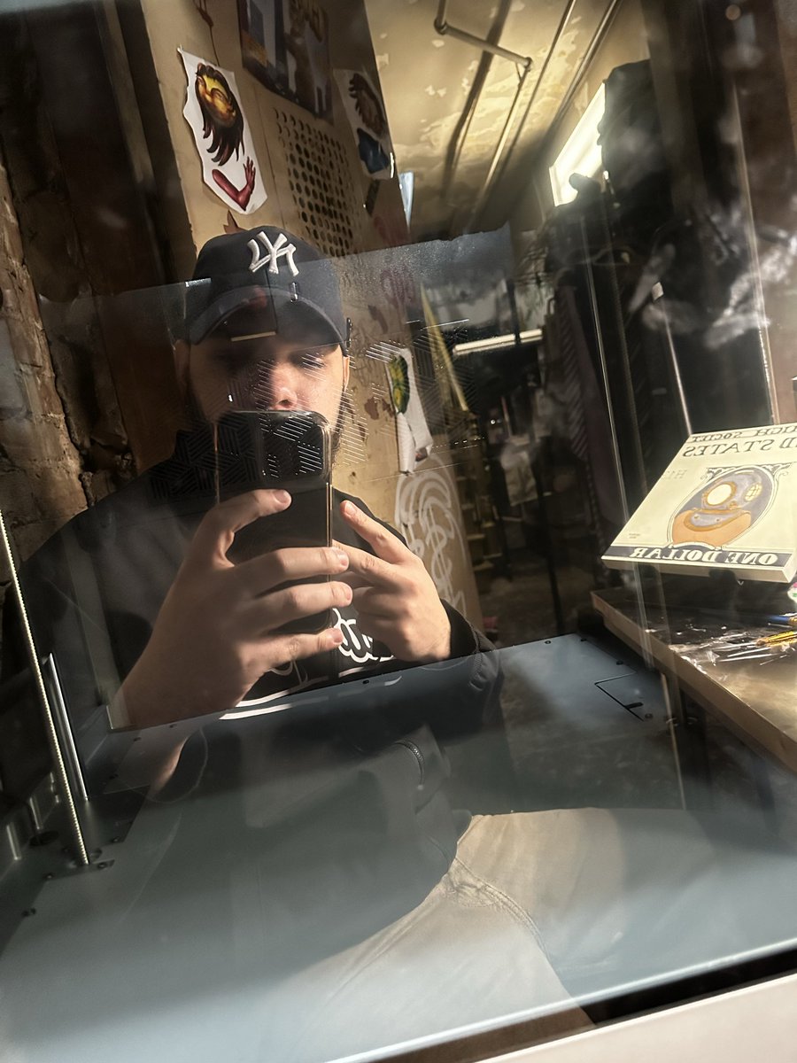 Oliver13H tweet media