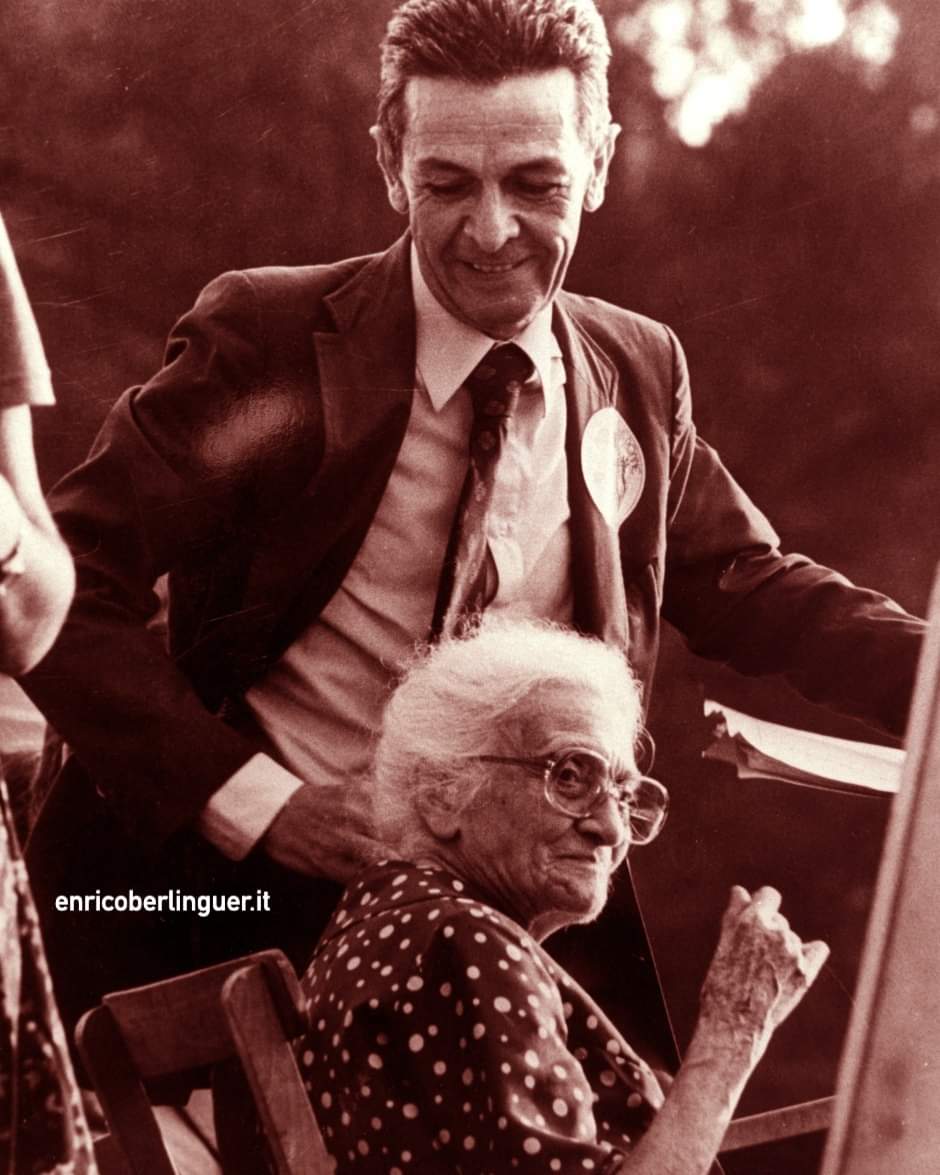 Rossella660's tweet photo. 4759 sono i giorni che Camilla Ravera trascorre in prigione quando i fascisti la catturano
Prima donna al mondo a guidare un Partito il Pci che fondò insieme a Gramsci, e prima senatrice a vita 
Muore il 14 aprile 1988
Una vita tutta da combattente. https://t.co/kbhtH0o5hM