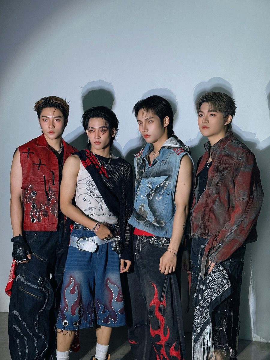 SuperThai official tweet media