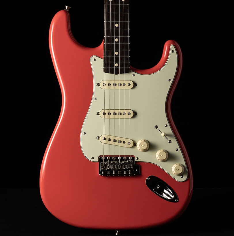 mikiame's tweet image. FENDER Limited Shigeru Suzuki Stratocaster/Fiesta Red/Rosewood Fingerboard
mikigakki.com/shop/pages/fen…

拘りのスペックが詰まった鈴木茂氏のシグネイチャーモデル🎸
5/13(水)販売開始、ご予約受付中！

#fender
#shigerusuzuki 
#mikigakkiamericamura