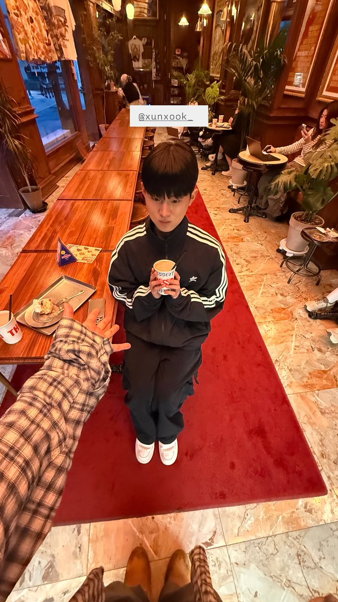 bl._.fangirl (IG) tweet media