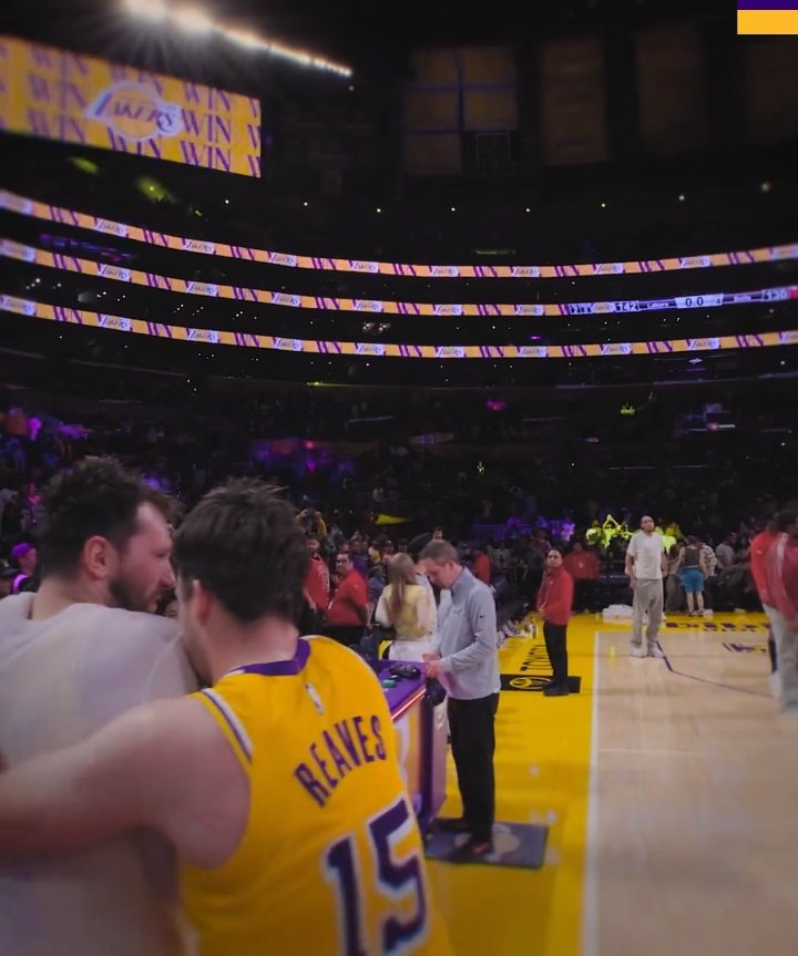 77ishh's tweet image. back view                          front view