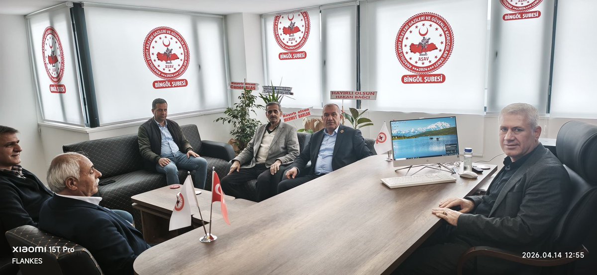 mehmederdogan12's tweet photo. Bingöl Muhtarlar Derneği olarak, Anadolu Şehit Aileleri, Gazileri ve Güvenlik Korucuları Vakfı (AŞAV) Bingöl Şube Başkanı Sayın Naim TAN ve kıymetli yönetim kurulu üyelerine hayırlı olsun ziyaretinde bulunduk.

Şehit ailelerimiz, gazilerimiz ve güvenlik korucularımız için yürütülen anlamlı çalışmalarda kendilerine başarılar diliyor, misafirperverlikleri için teşekkür ediyoruz. 🇹🇷
@AsavVakfi 
@BingolAsavVakfi 
@ZiyaSozen 
@NaimTan12