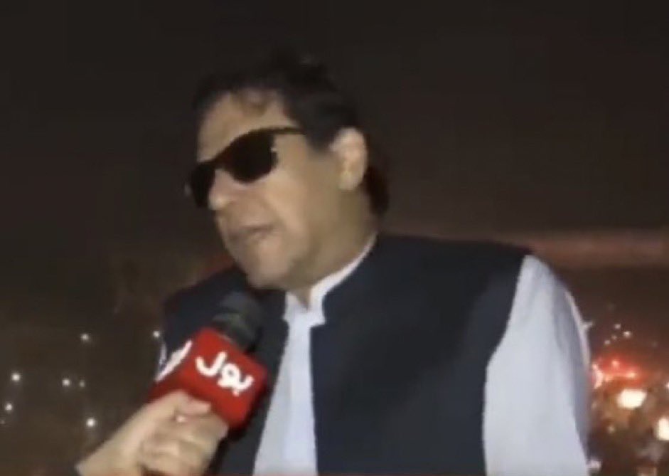 warrashot's tweet image. this pic speaks volumes.